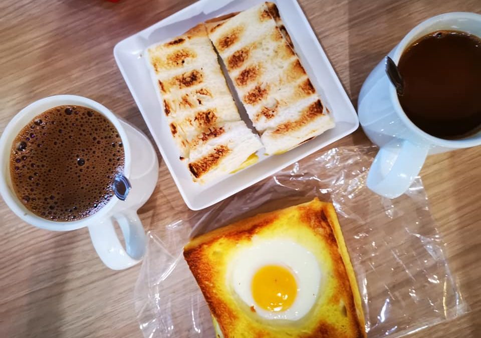Splendid Breakfast Variety & Good Egg Tarts @ Hougang