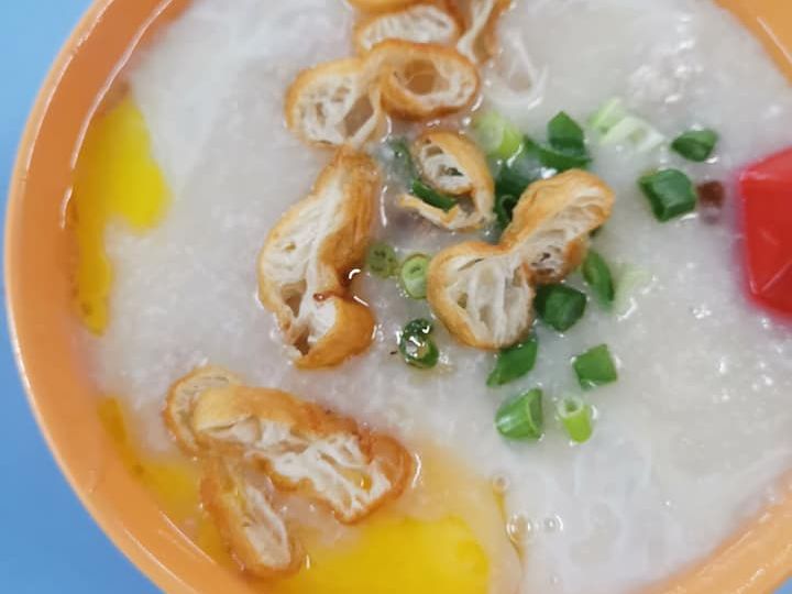 SAVOURING 70 YEARS OF HERITAGE IN A BOWL OF CANTONESE PORRIDGE “状元及第粥”